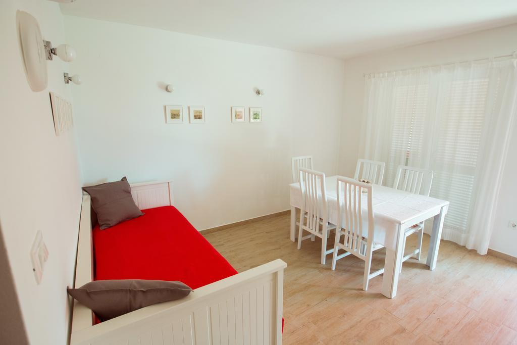 Apartments Irina Ičići 외부 사진